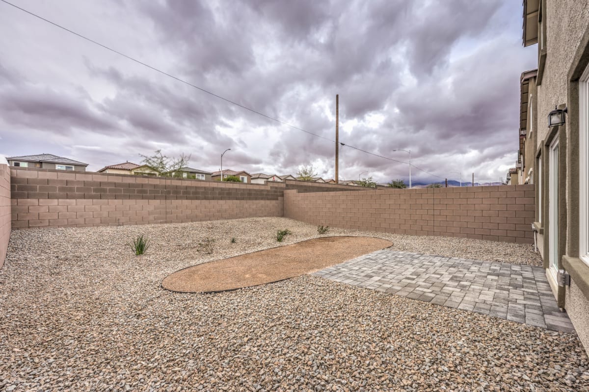 Rental Homes in Mountain's Edge View our Shadow Bay Photos